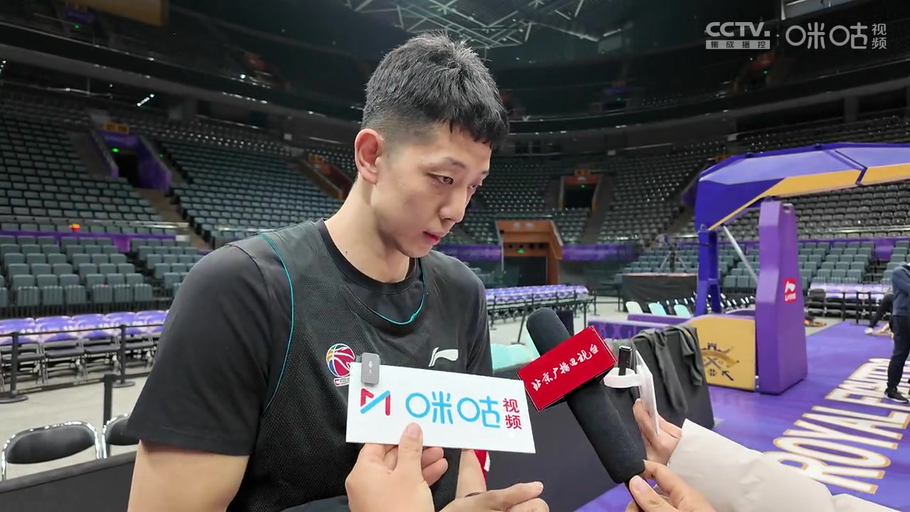 png电子沈梓捷：深圳始终是有体系的强队 贺希宁是核心输出点