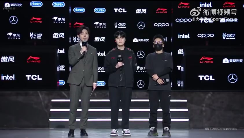 png电子官网JDG赛后采访Peyz：伙食非常的好，我比较喜欢吃汤类的食物