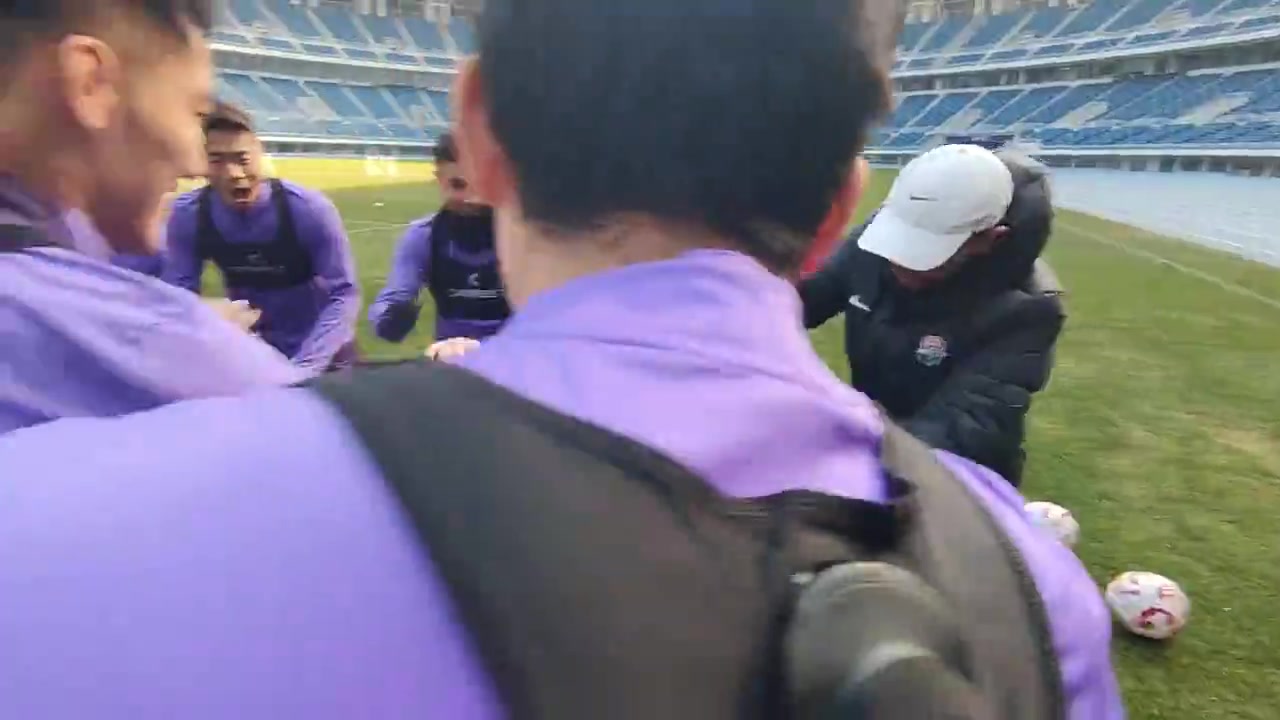 png电子网站祝阿代米生日快乐！ 生日愿望是不是赛季两双？