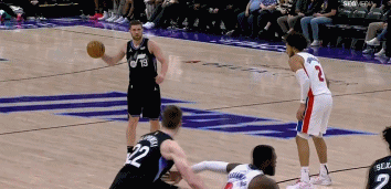 png电子平台百步穿杨！菲利波夫斯基三分再中 10中6砍22分已创生涯新高