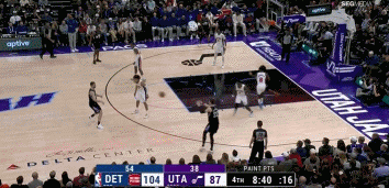 png电子平台百步穿杨！菲利波夫斯基三分再中 10中6砍22分已创生涯新高