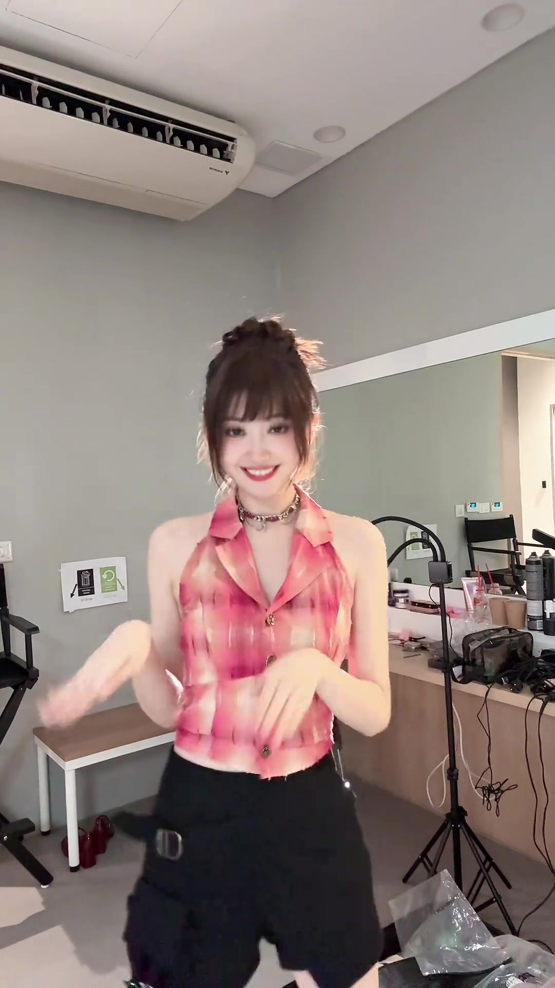 png电子官网无畏契约主持唯嘉分享视频：曼谷大师赛都在看了吗？