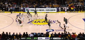 png电子暴打小后卫💪麦丹13中11狂轰25分 4个前板抢爆湖人禁区