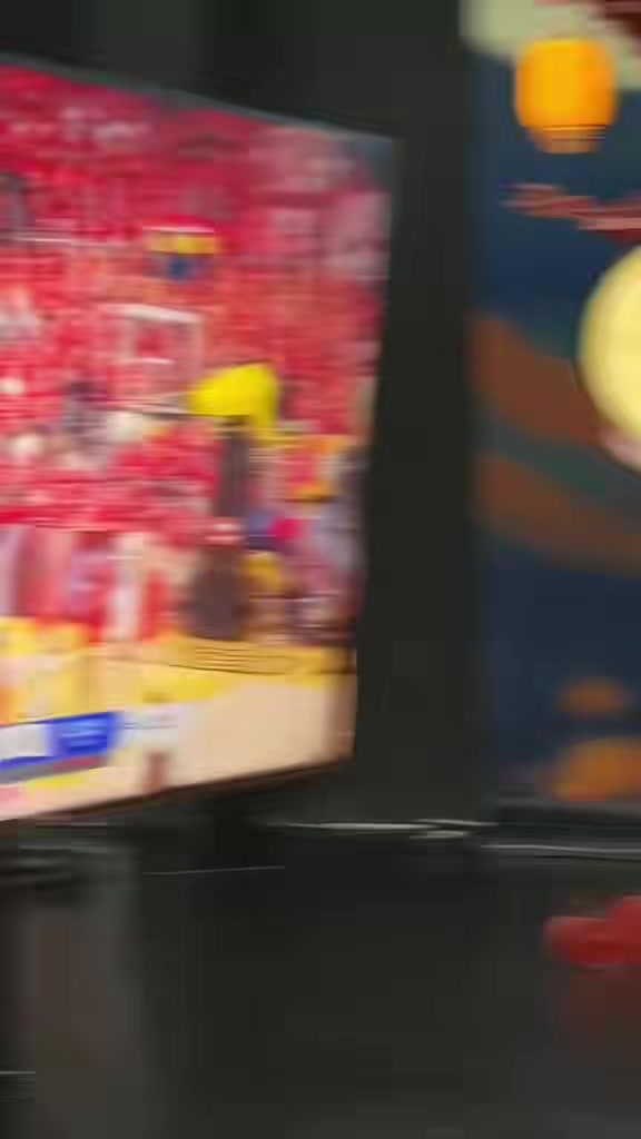 png电子😁美女主持金佳悦晒与郭艾伦的同框照 网友纷纷起哄说在一起