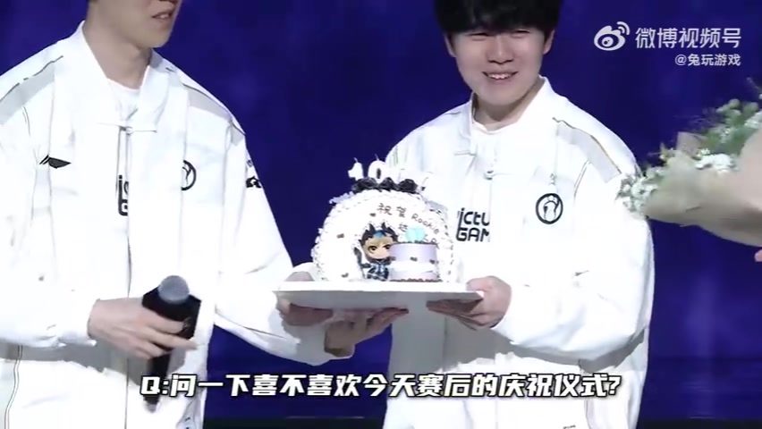 png电子平台RK谈“鸡架”：有这种梗给我挺好 希望比赛多打 多来点这样的外号