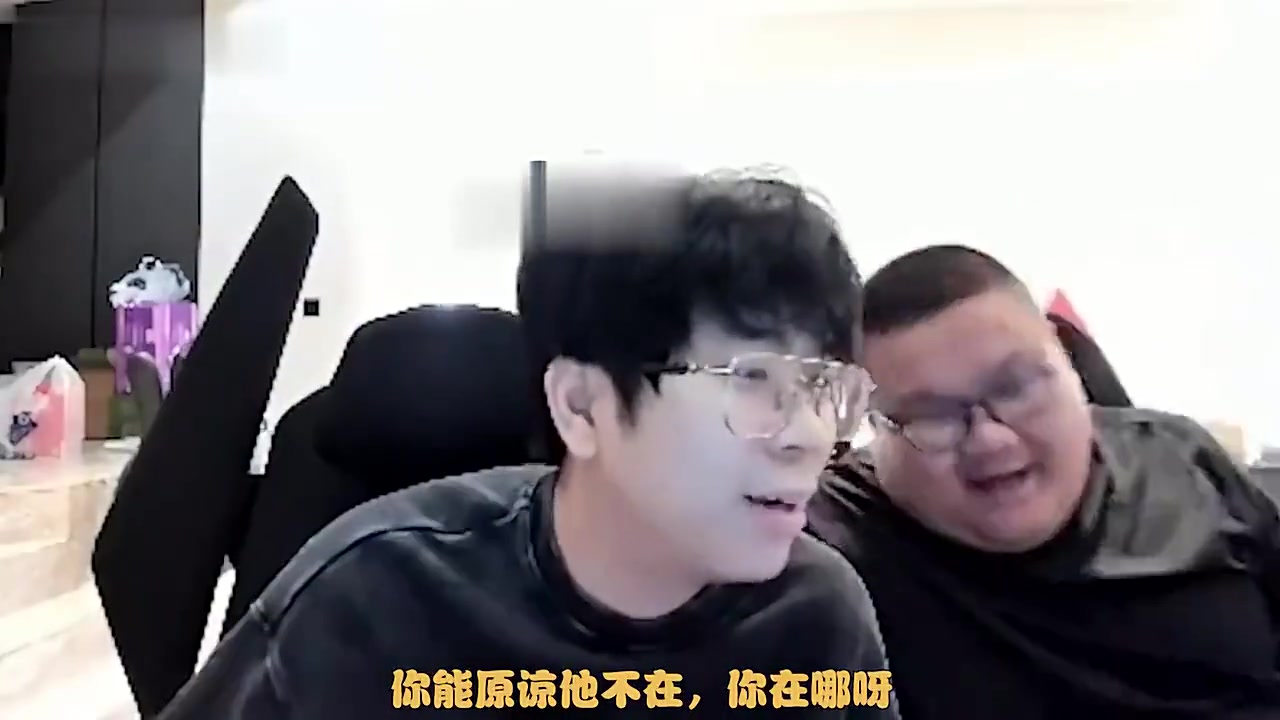 png电子官网Wayward：69是我俩兄弟呀；晴天：感觉你有点巴不得他死