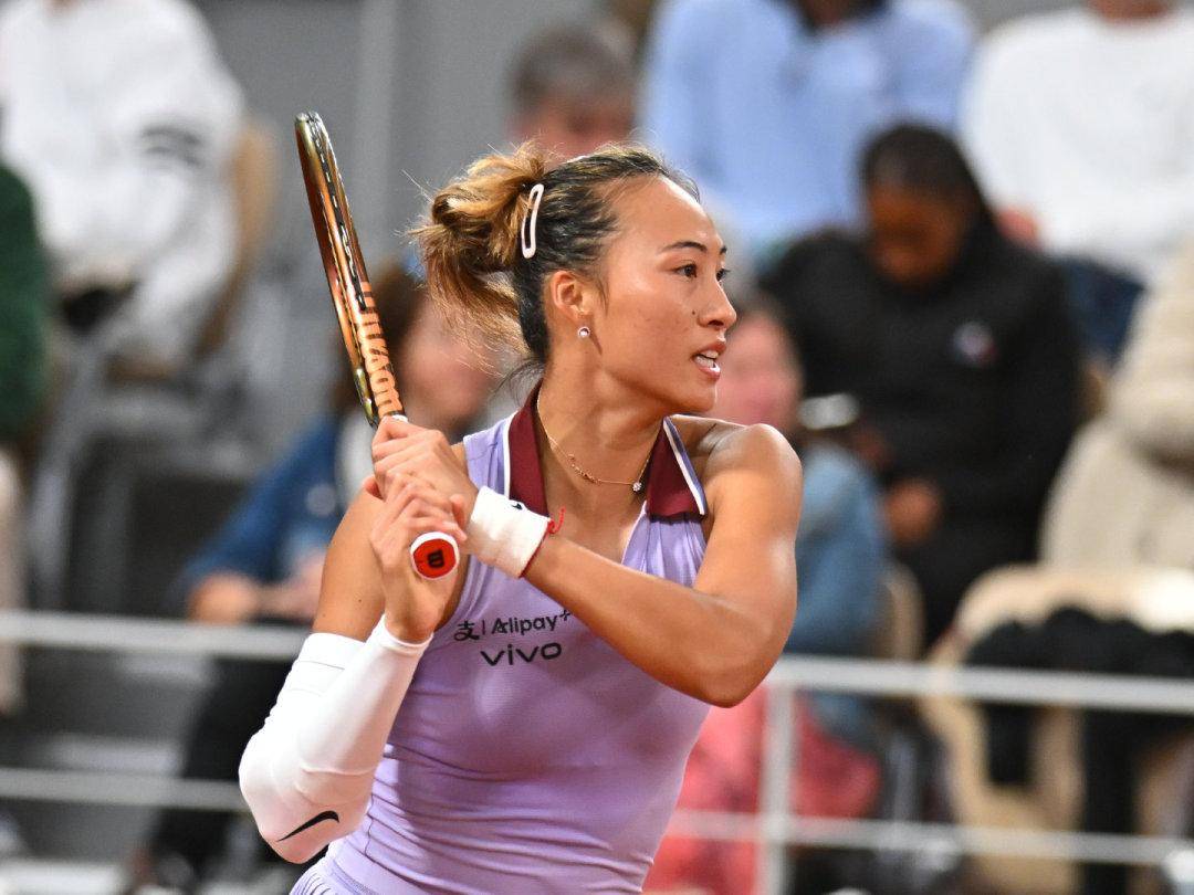 美国军团大溃败创下法网首轮三个第一,郑钦文再成全村唯一希望