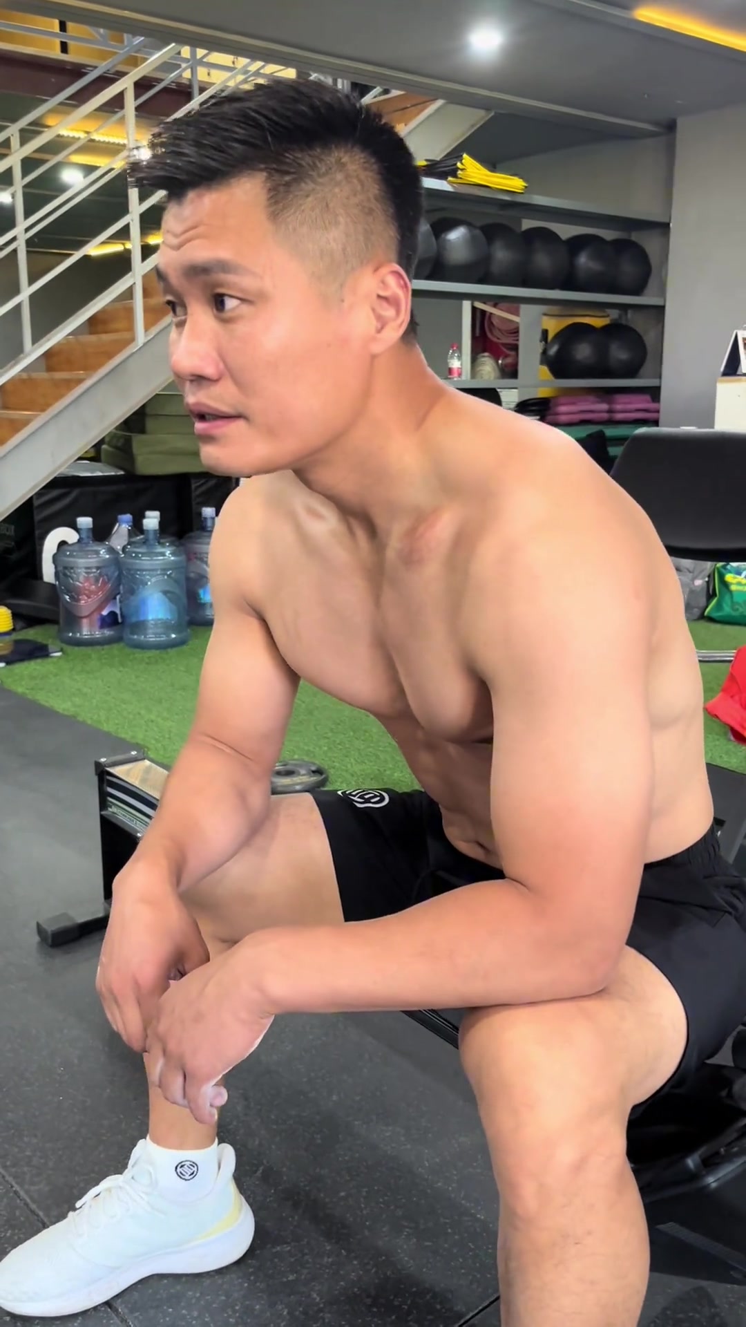 png电子40岁吕小军再发文：我还在路上，也没下山，继续修行，江湖再见！