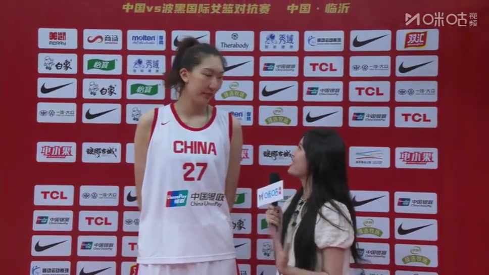 png电子韩旭:中国女篮处新老更替 希望张子宇这些年轻球员跟上老将步伐